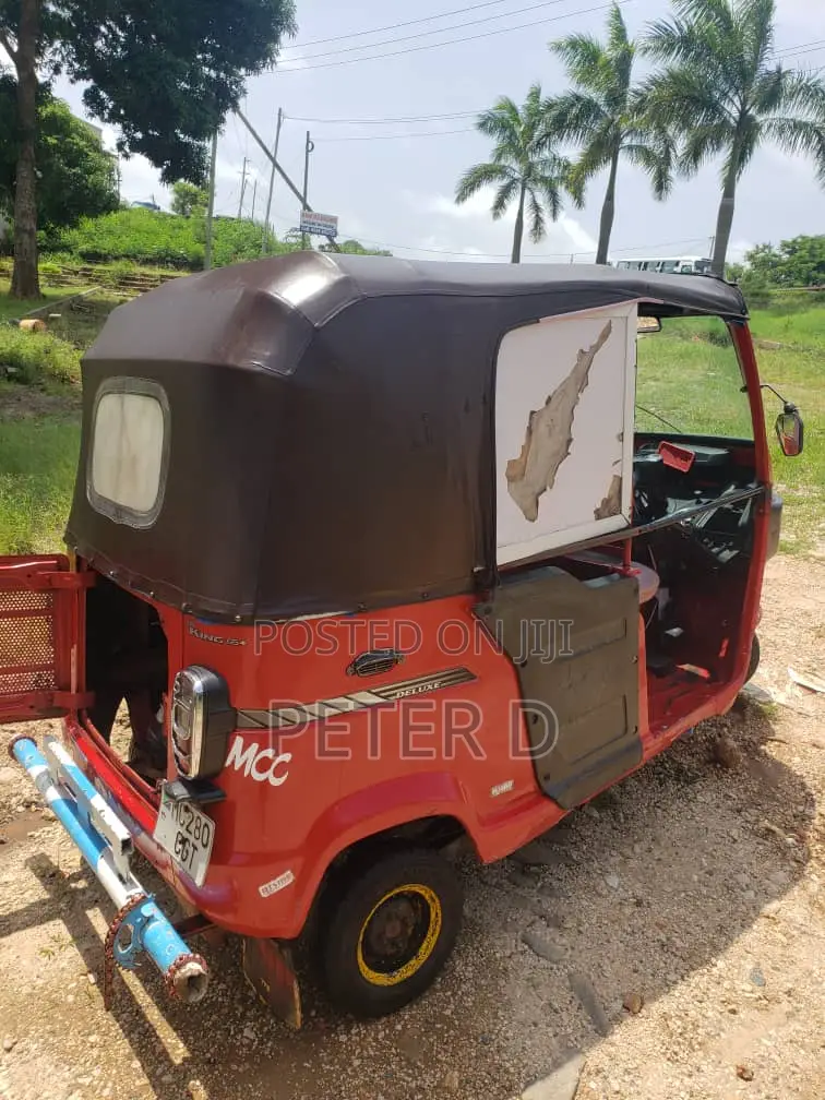 TVS Neo NX 2022 Red