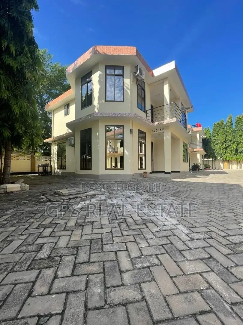 4bdrm House in Bahari Beach, Kinondoni for sale