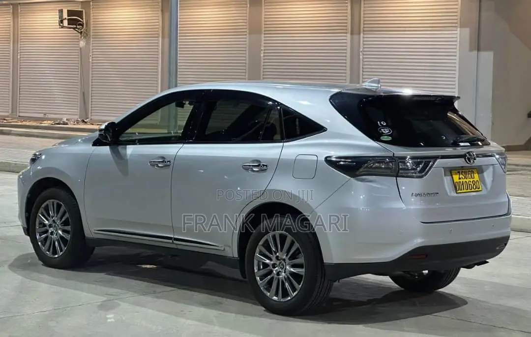 Toyota Harrier 2.5 Hybrid 4WD 2014 Silver