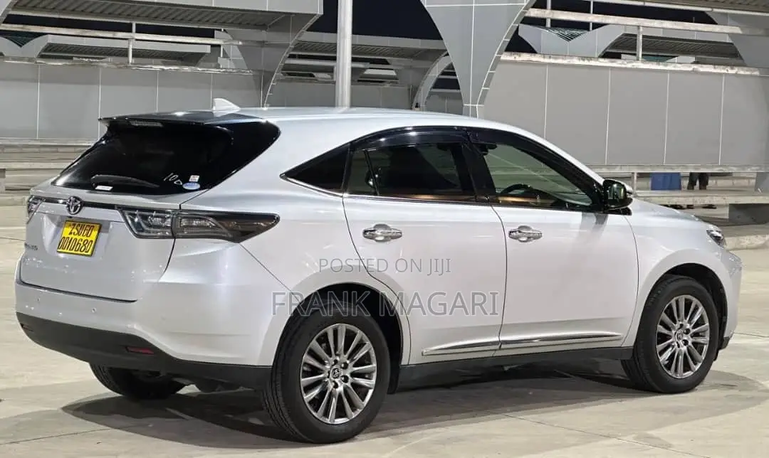 Toyota Harrier 2.5 Hybrid 4WD 2014 Silver