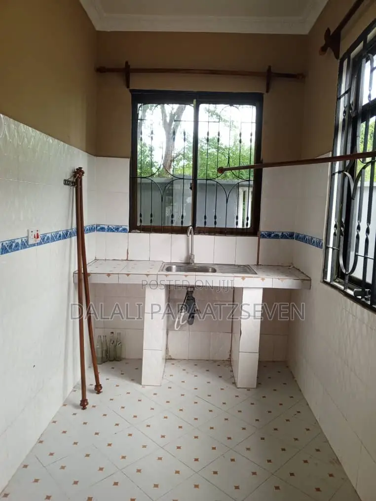 2bdrm Apartment in Dalalipapaatzseven, Kinondoni for rent