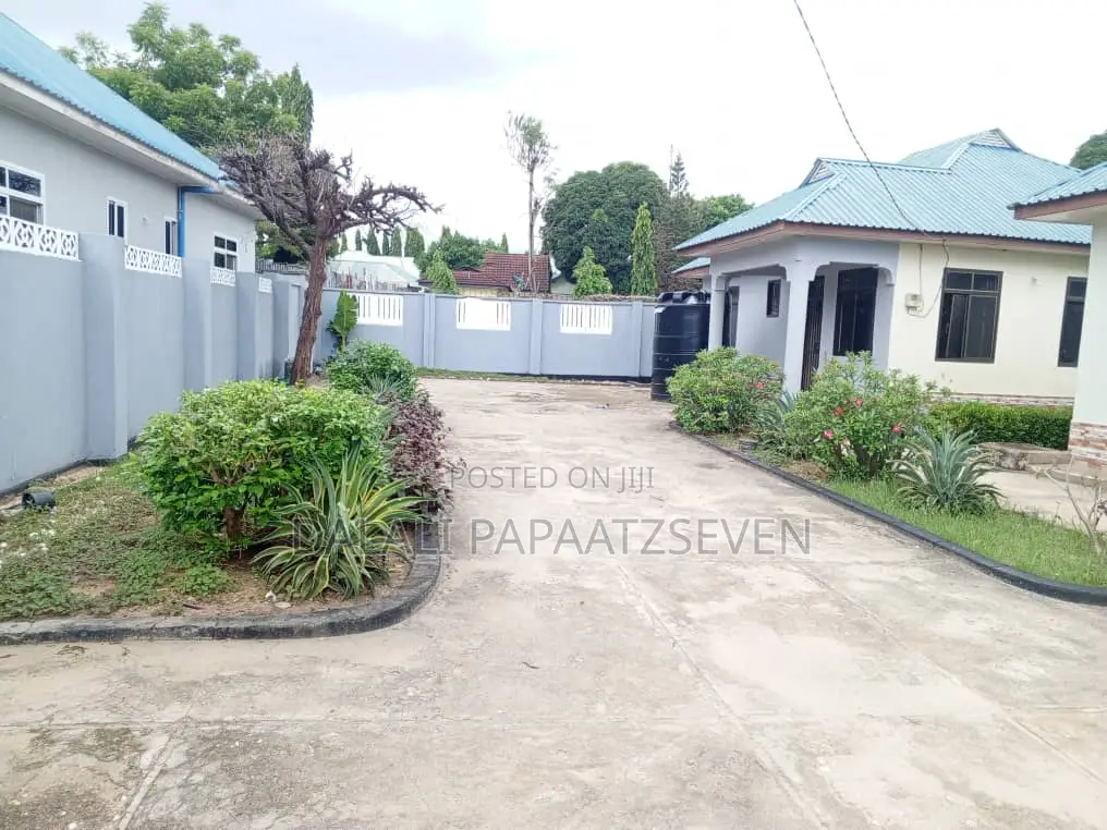 2bdrm Apartment in Dalalipapaatzseven, Kinondoni for rent