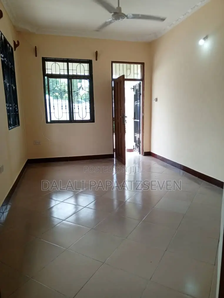 2bdrm Apartment in Dalalipapaatzseven, Kinondoni for rent