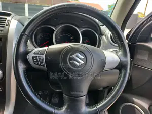Suzuki Escudo 2005 Black