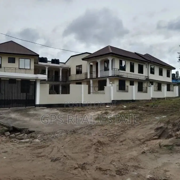 16bdrm Apartment in Tabata Kinyerezi, Kinondoni for sale