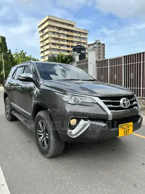 Toyota Fortuner 2018 Gray