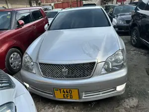 Toyota Crown 2006 Silver