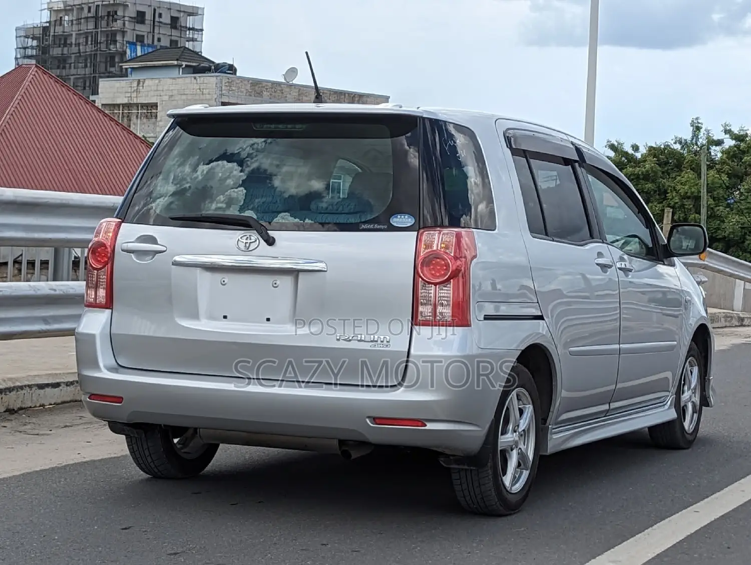 Toyota Raum 2008 Silver