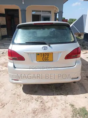 Toyota Ipsum 2003 Silver