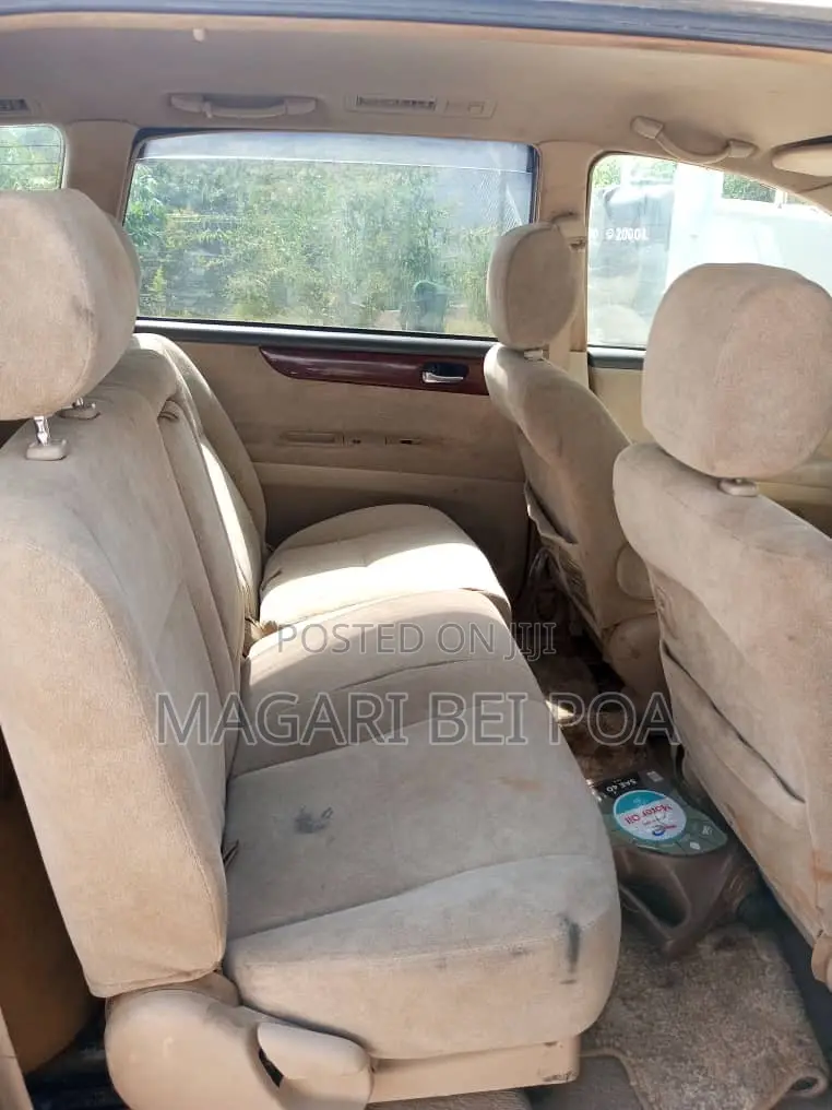Toyota Ipsum 2003 Silver