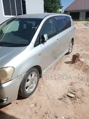 Toyota Ipsum 2003 Silver
