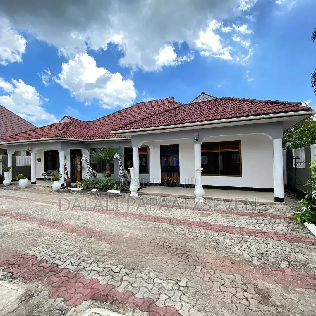 3bdrm Apartment in Dalalipapaatzseven, Kinondoni for rent