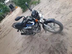 TVS HLX 125 2020 Black