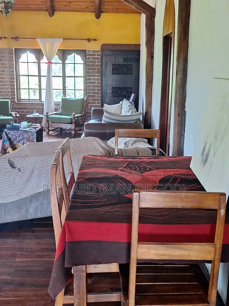 Furnished 5bdrm Bungalow in Arusha for sale