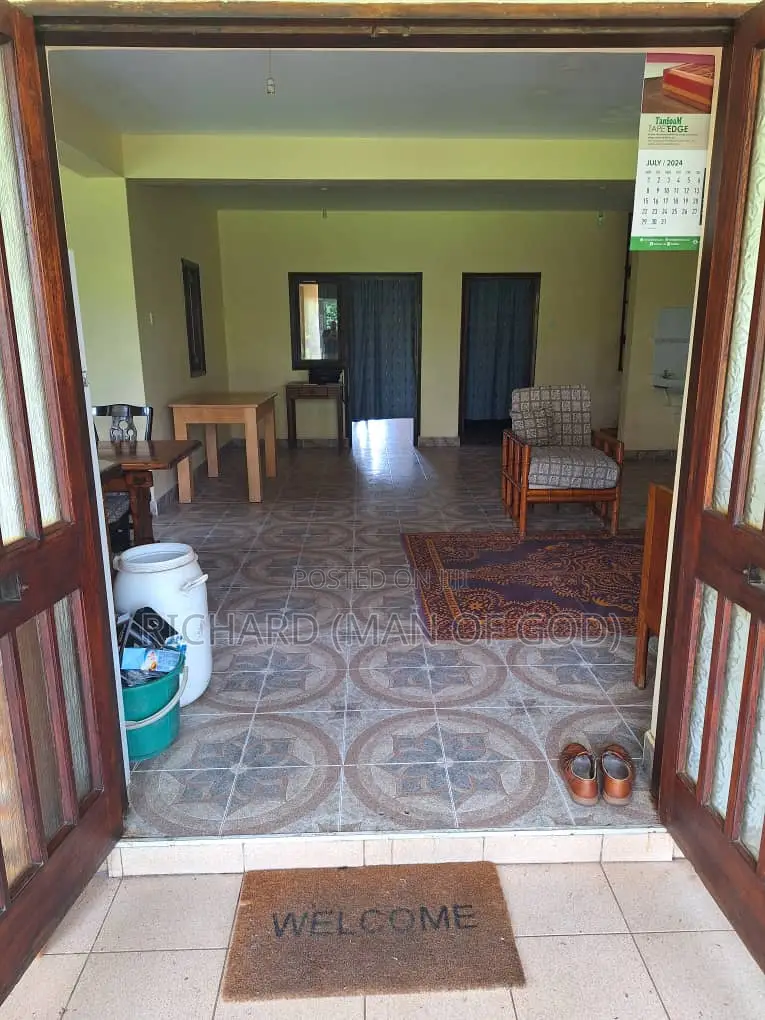 Furnished 5bdrm Bungalow in Arusha for sale