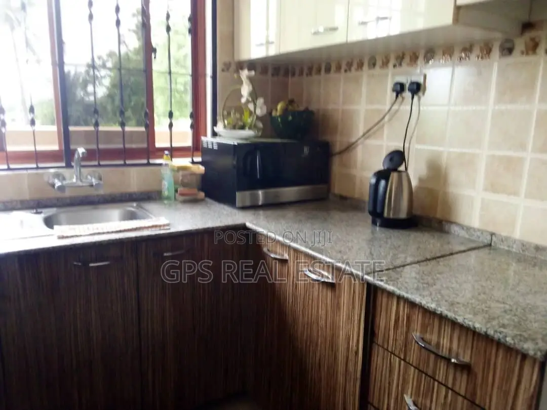 5bdrm House in Bunju, Kinondoni for sale