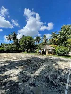 3bdrm House in Bahari Beach, Kunduchi for sale