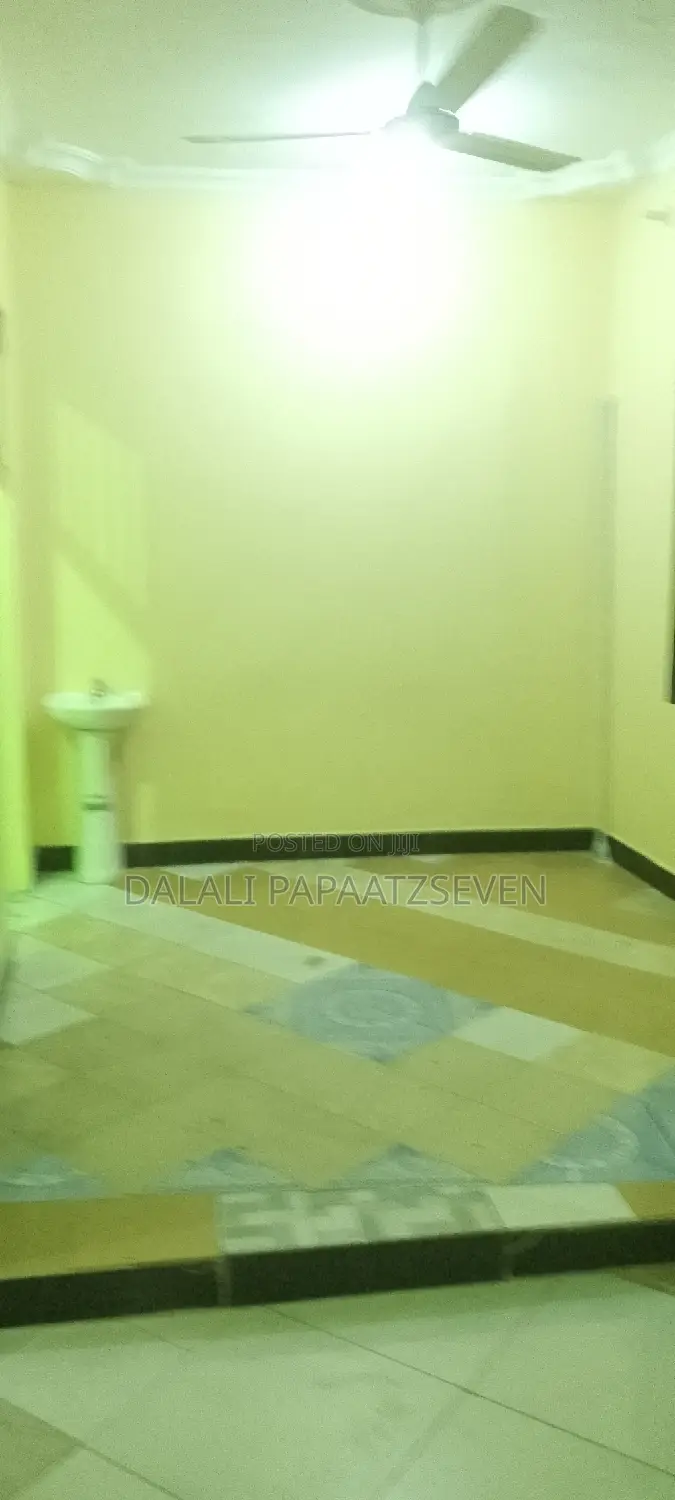 3bdrm House in Dalalipapaatzseven, Mbezi Beach for rent