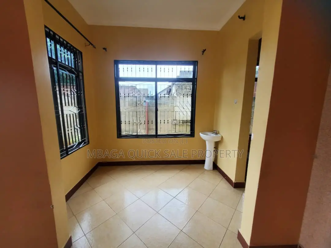 4bdrm House in Madale Polisi, Goba for sale