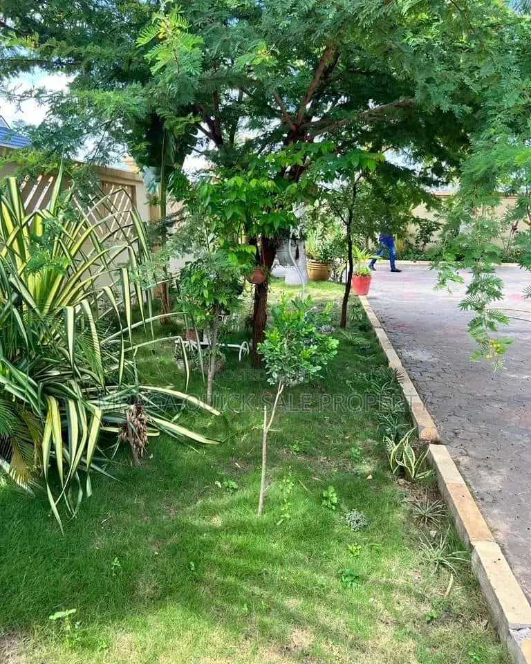 3bdrm House in Mbweni Mpiji for rent