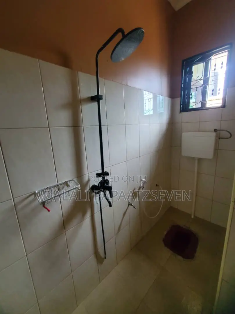 4bdrm House in Dalalipapaatzseven, Kinondoni for sale