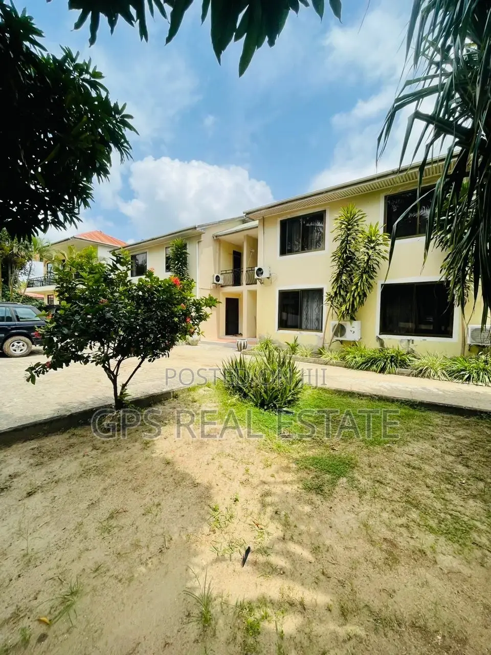 20bdrm House in Mwenge Mlalakua, Kinondoni for sale