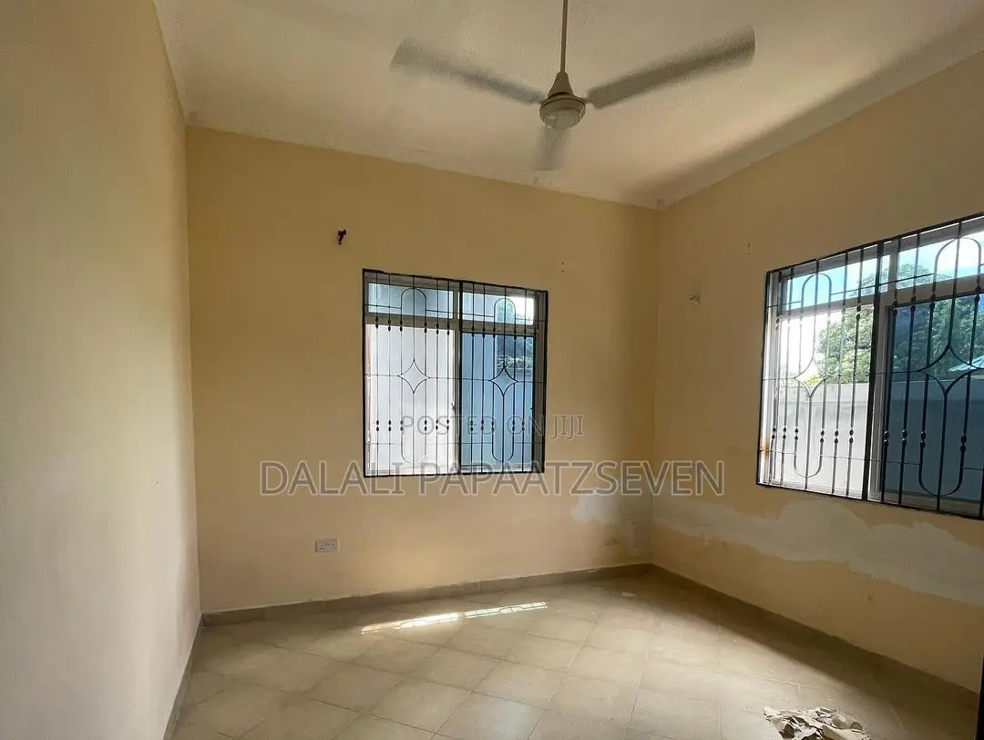3bdrm House in Dalalipapaatzseven, Kinondoni for rent