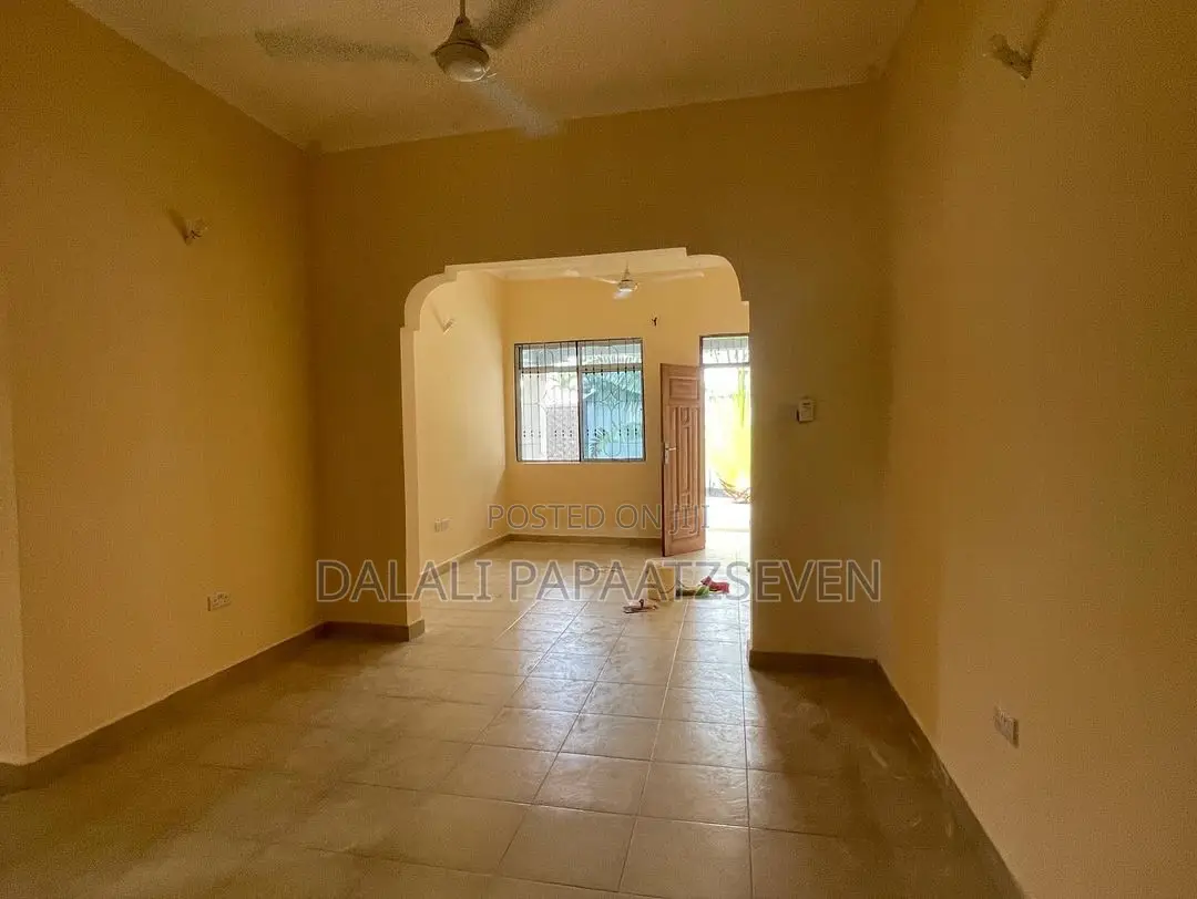 3bdrm House in Dalalipapaatzseven, Kinondoni for rent