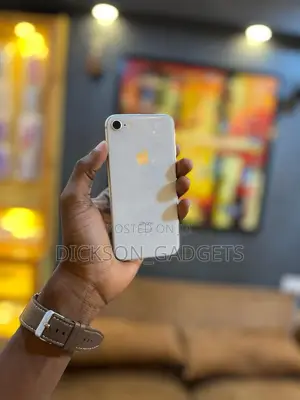 Apple iPhone 8 64 GB White