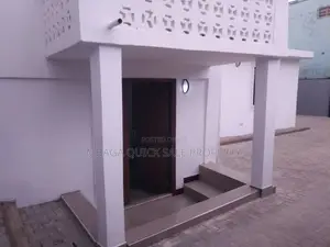 3bdrm House in Msasani for rent