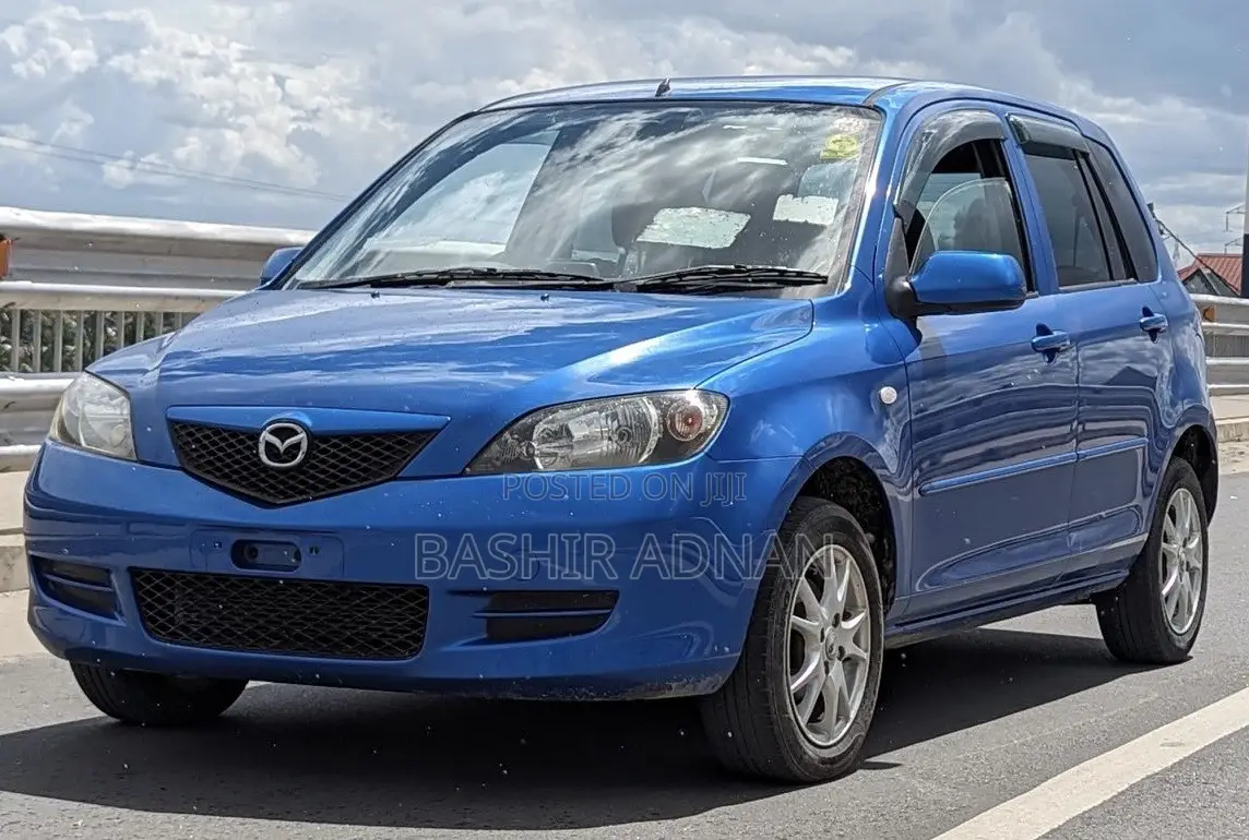 Mazda Demio 2004 Blue