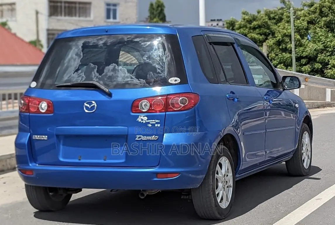 Mazda Demio 2004 Blue