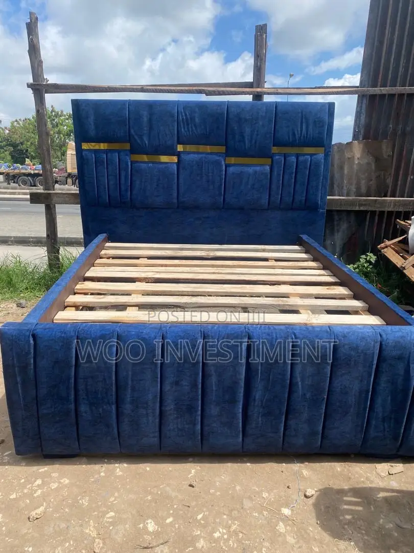 Bedsofas Size 5/6 Zinapatikana