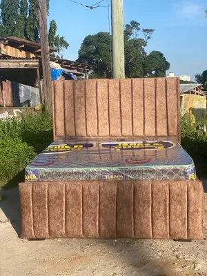 Bedsofas Size 5/6 Zinapatikana