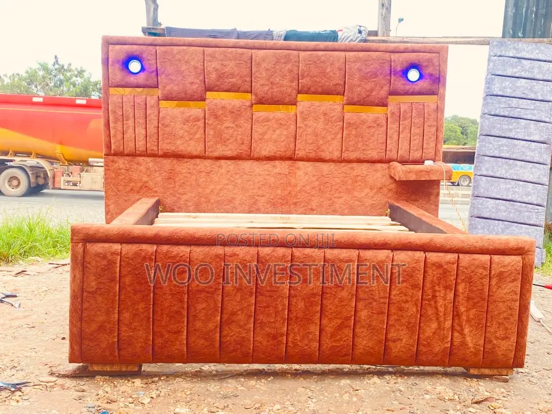 Bedsofas Size 5/6 Zinapatikana