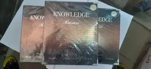 KNOWLEDGE Perfume .