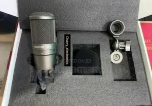 ORIGINAL TAKSTAR Professional Recording Microphone / Mic