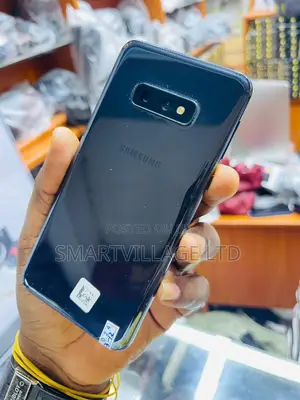 Samsung Galaxy S10e 128 GB Black