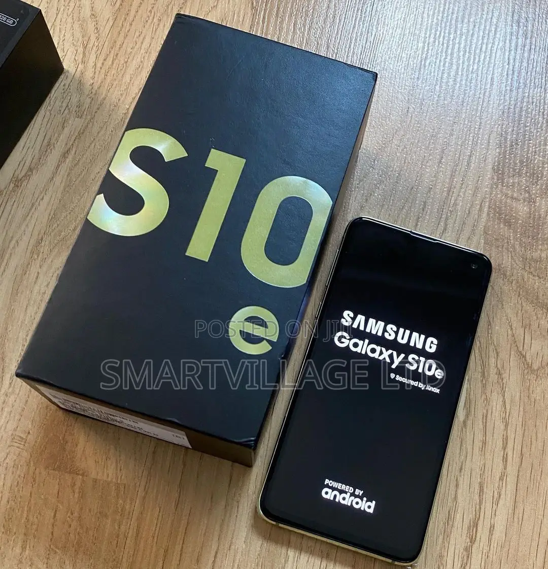 New Samsung Galaxy S10e 128 GB Yellow