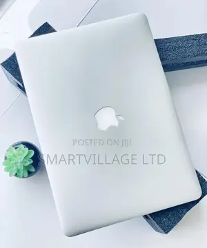 Laptop Apple MacBook Air 2017 8GB Intel Core I5 SSD 128GB