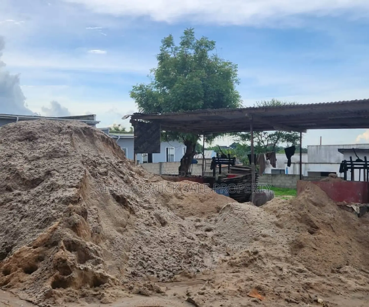 Plot for Sale TSH 200mil Area Sqm1800 at Salasala Majengo