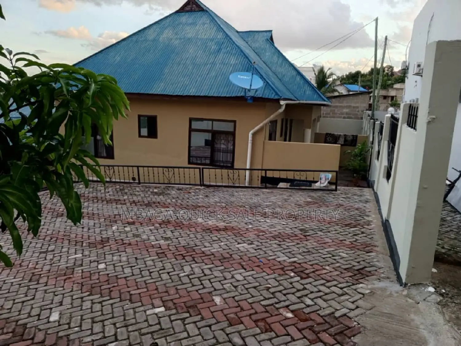 Commercial Property for Sale at Goba