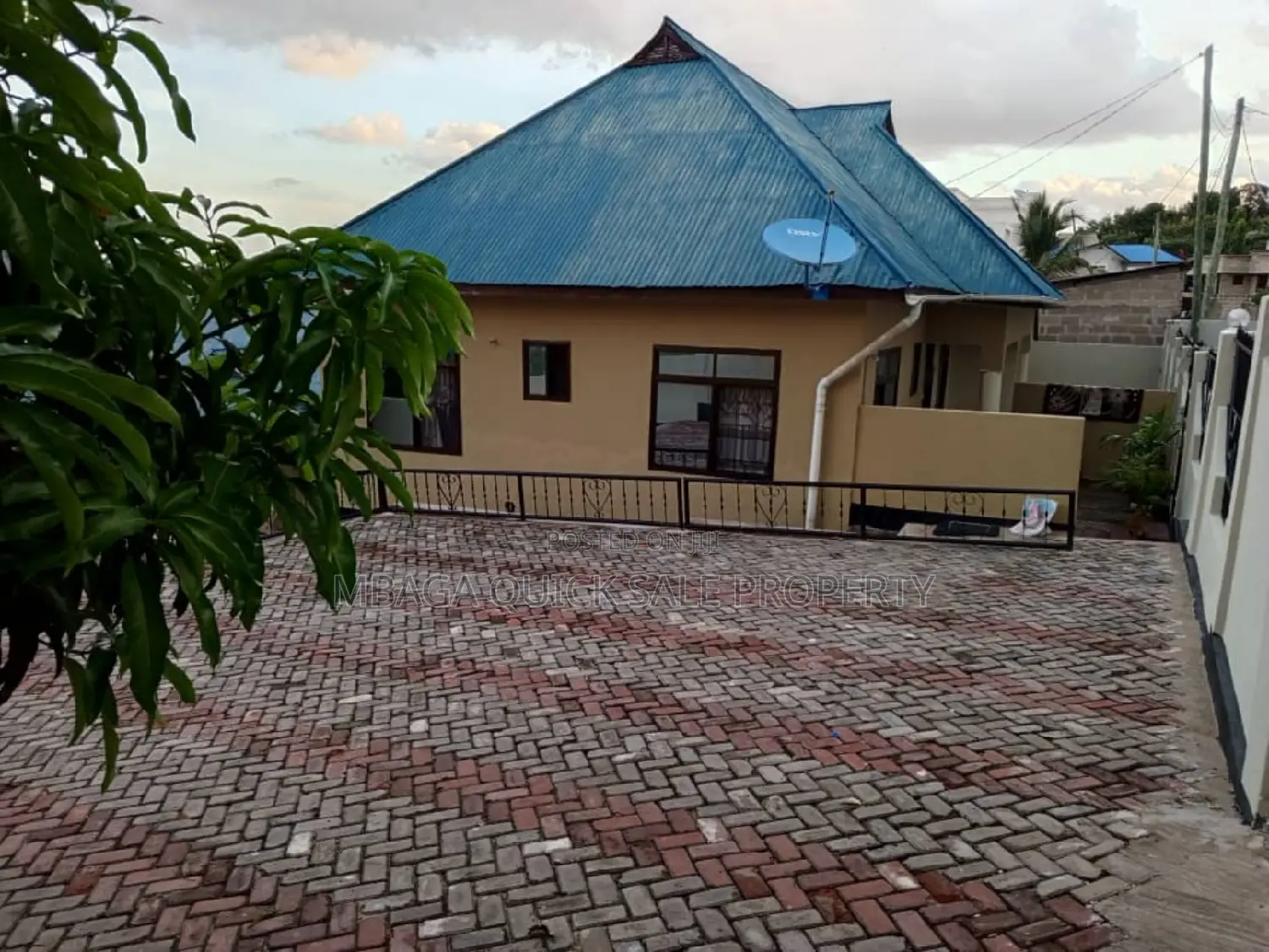 Commercial Property for Sale at Goba