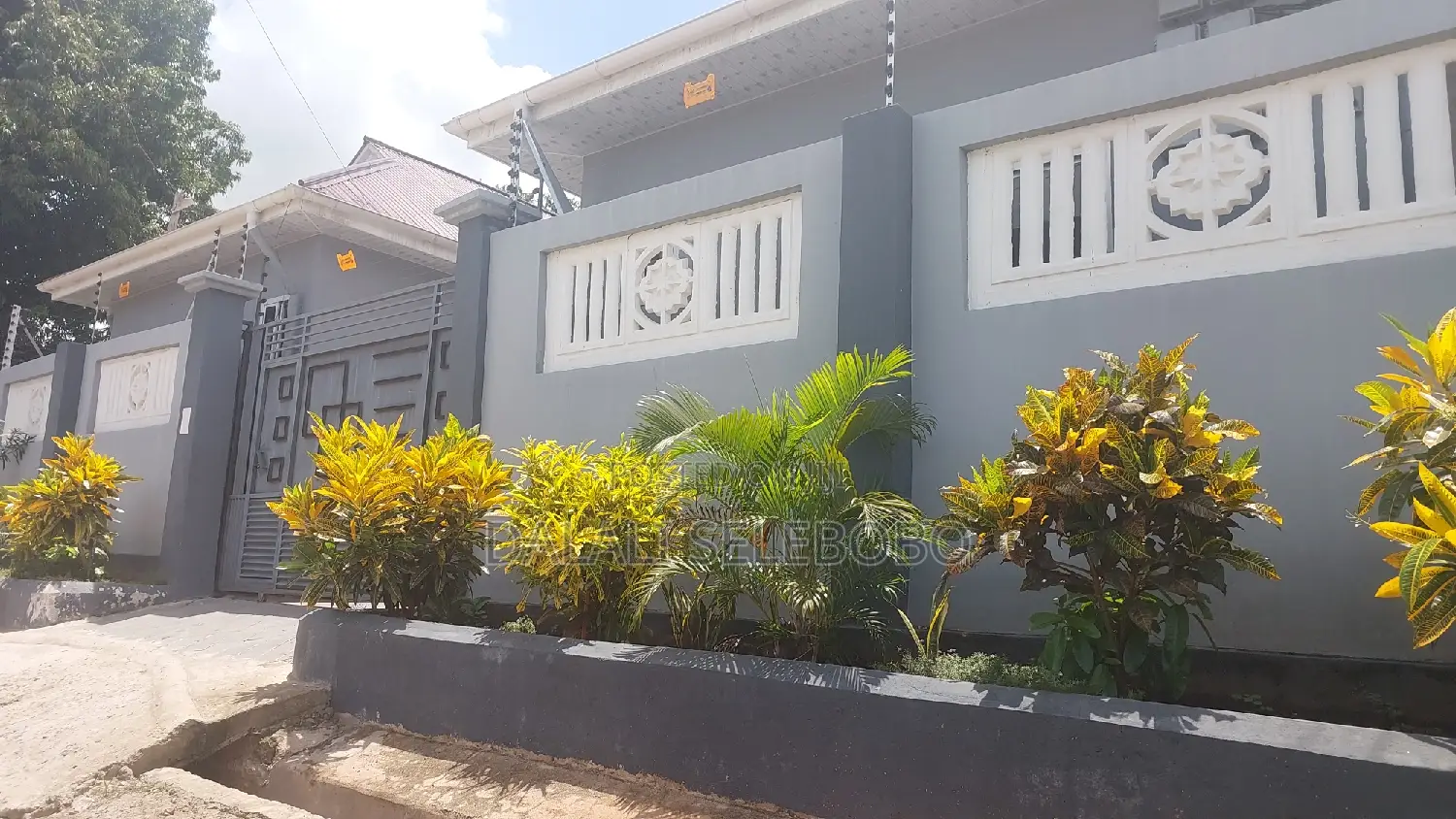 Furnished 2bdrm Bungalow in Kijitonyama for rent