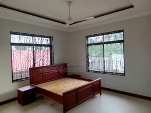 5bdrm House in Tegeta Contena, Bunju for sale