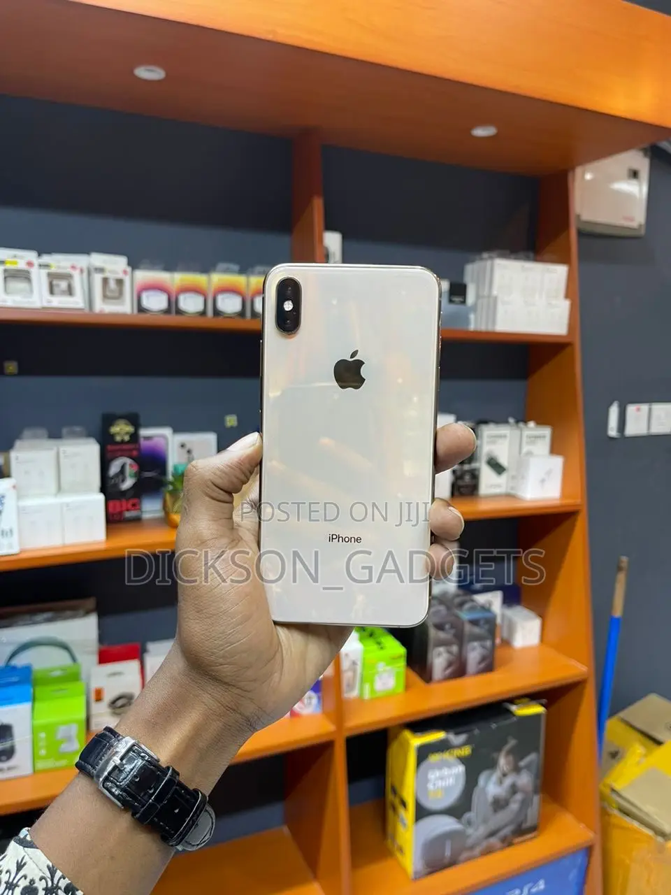 Apple iPhone XS Max 64 GB Gold