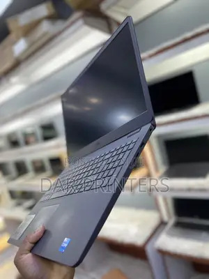 Laptop Dell Vostro 15 3000 8GB Intel Core I5 HDD 1T