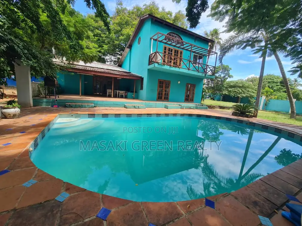 4bdrm Maisonette in Mbezi, Kinondoni for sale