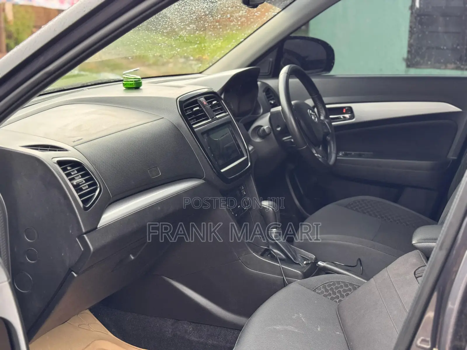 Toyota Urban Cruiser 2022 Gray