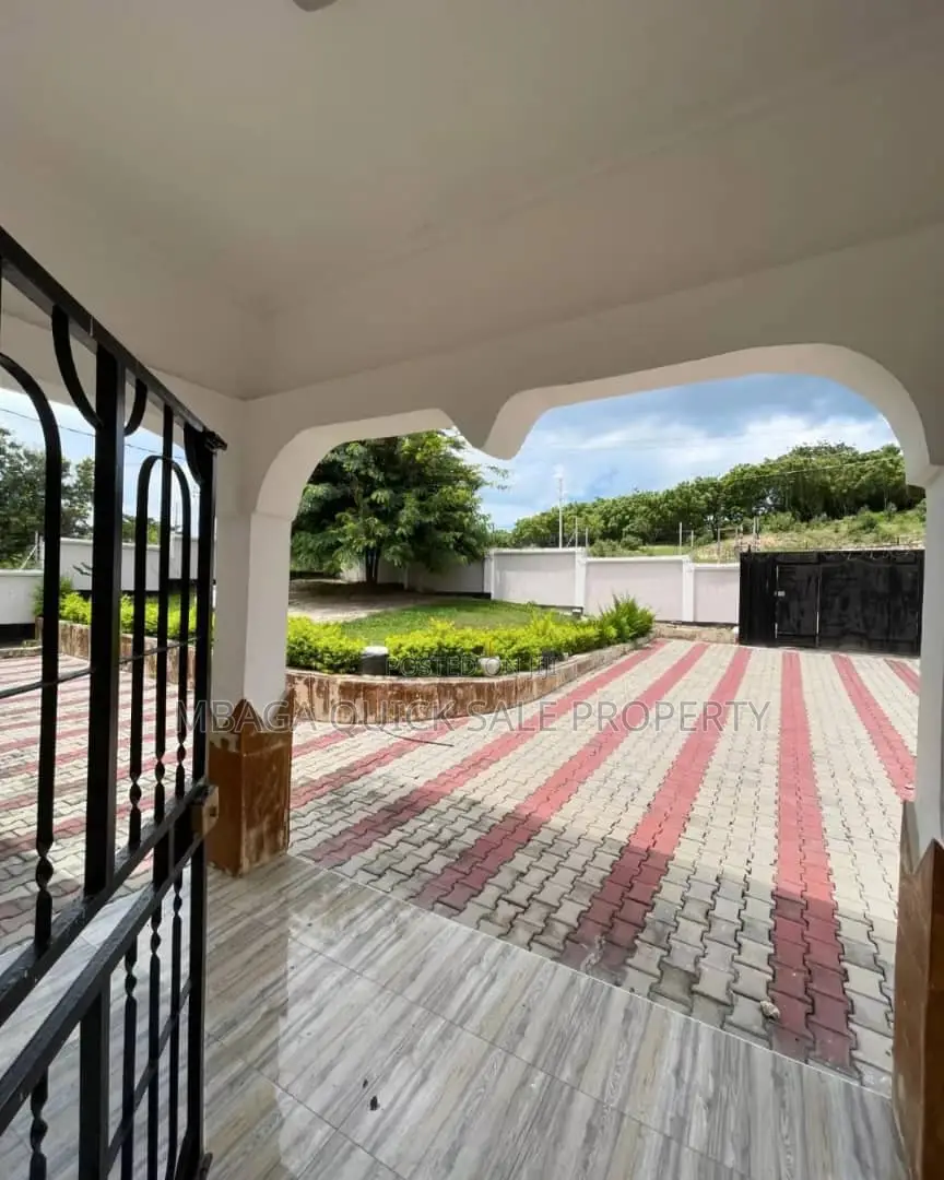 3bdrm House in Salasala Iptl, Mbezi for rent